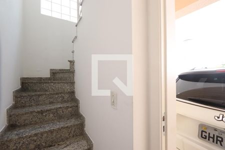 Casa de condomínio para alugar com 150m², 3 quartos e 2 vagasAcesso interno da garagem