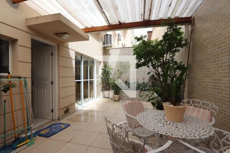 Casa de condomínio para alugar com 150m², 3 quartos e 2 vagasVaranda social