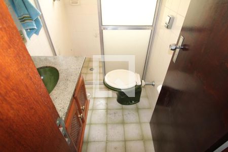 Casa para alugar com 180m², 3 quartos e 2 vagasBanheiro 2