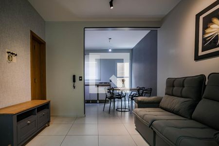 Sala de casa de condomínio para alugar com 2 quartos, 75m² em Vila Suissa, Mogi das Cruzes