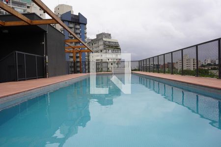 Studio à venda com 29m², 1 quarto e sem vagaPiscina