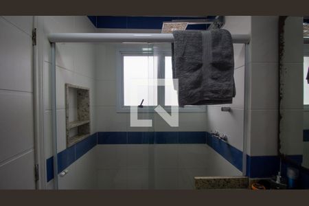 Casa de condomínio à venda com 289m², 5 quartos e 3 vagas Casa de condomínio à venda com 289m², 5 quartos e 3 vagasBanheiro da Suíte 1