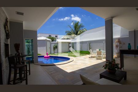 Casa de condomínio à venda com 289m², 5 quartos e 3 vagas Casa de condomínio à venda com 289m², 5 quartos e 3 vagasQuintal
