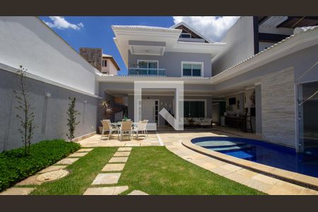 Casa de condomínio à venda com 289m², 5 quartos e 3 vagas Casa de condomínio à venda com 289m², 5 quartos e 3 vagasFachada da Casa