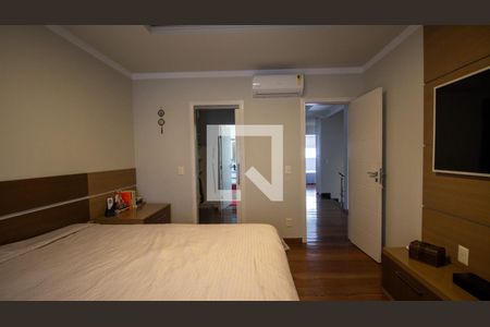 Casa de condomínio à venda com 289m², 5 quartos e 3 vagas Casa de condomínio à venda com 289m², 5 quartos e 3 vagasSuíte 3