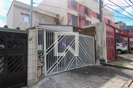 Casa para alugar com 149m², 2 quartos e 1 vaga Casa para alugar com 149m², 2 quartos e 1 vagaFachada