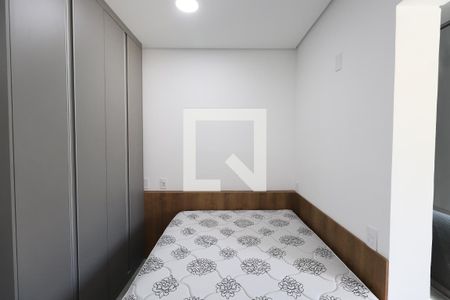 Sala/Quarto de casa de condomínio para alugar com 1 quarto, 25m² em Chácara Seis de Outubro, São Paulo
