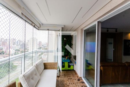 Apartamento à venda com 121m², 3 quartos e 2 vagasVaranda