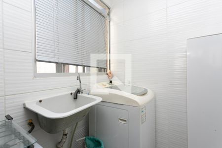 Lavanderia de apartamento para alugar com 2 quartos, 45m² em Mário Quintana, Porto Alegre