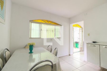 Casa à venda com 160m², 3 quartos e 2 vagasCozinha