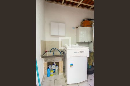 Casa à venda com 160m², 3 quartos e 2 vagasÁrea de Serviço