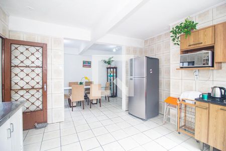 Casa à venda com 290m², 6 quartos e 3 vagasCozinha