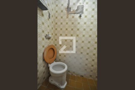 Casa à venda com 220m², 5 quartos e 2 vagasBanheiro de Serviço