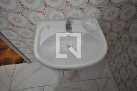 Casa à venda com 220m², 5 quartos e 2 vagasBanheiro 1