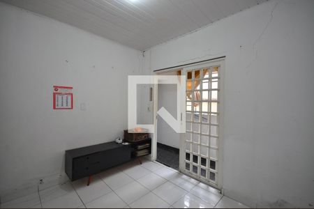 Casa à venda com 220m², 5 quartos e 2 vagasQuarto 3