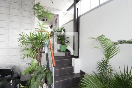 Casa à venda com 110m², 2 quartos e 2 vagasEntrada