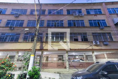 Apartamento à venda com 79m², 3 quartos e sem vaga Apartamento à venda com 79m², 3 quartos e sem vagaFachada