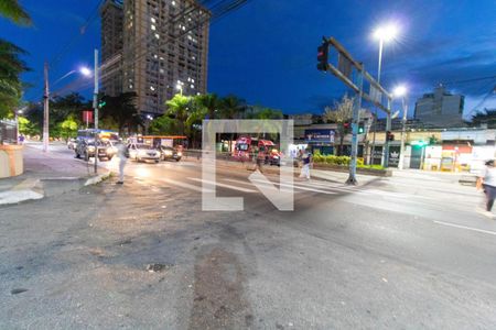 Apartamento à venda com 79m², 3 quartos e sem vaga Apartamento à venda com 79m², 3 quartos e sem vagaVista da Rua