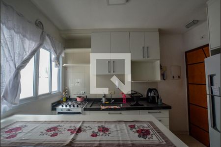 Apartamento à venda com 100m², 2 quartos e 2 vagasCozinha