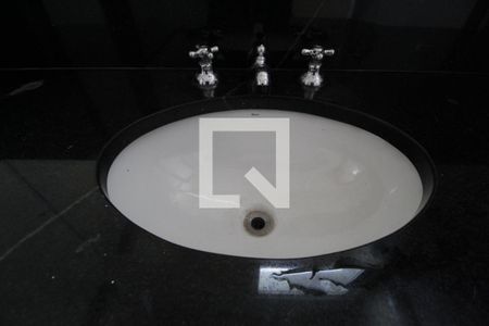 Casa para alugar com 480m², 5 quartos e 4 vagasBanheiro do Quarto 1