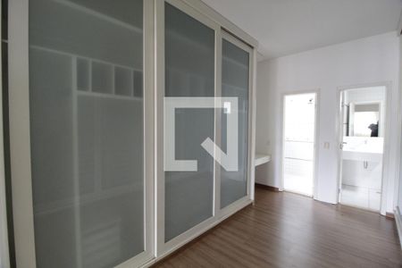 Casa para alugar com 480m², 5 quartos e 4 vagasCloset da suíte 4