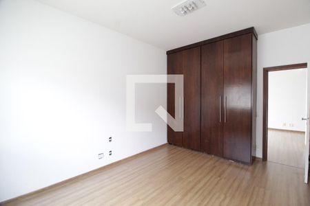 Casa para alugar com 480m², 5 quartos e 4 vagasQuarto 2