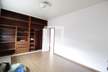 Casa para alugar com 480m², 5 quartos e 4 vagasQuarto 3 - Suíte