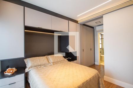 Casa à venda com 536m², 4 quartos e 6 vagasSuíte 2