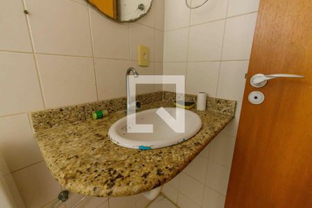 Casa de condomínio para alugar com 200m², 3 quartos e 1 vagaBanheiro Social