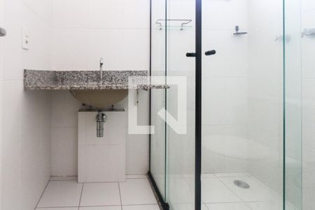 Apartamento à venda com 66m², 2 quartos e 1 vaga Apartamento à venda com 66m², 2 quartos e 1 vagaBanheiro