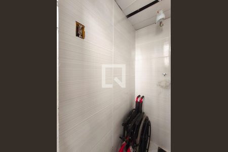 Casa à venda com 187m², 3 quartos e 2 vagasBanheiro de serviço