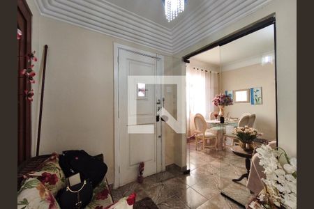 Casa à venda com 187m², 3 quartos e 2 vagasHall de entrada