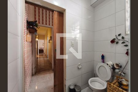 Casa à venda com 187m², 3 quartos e 2 vagasBanheiro Corredor