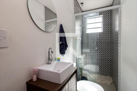 Casa à venda com 200m², 3 quartos e 2 vagas Casa à venda com 200m², 3 quartos e 2 vagasBanheiro Social