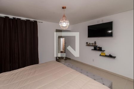 Casa à venda com 200m², 3 quartos e 2 vagas Casa à venda com 200m², 3 quartos e 2 vagassuíte