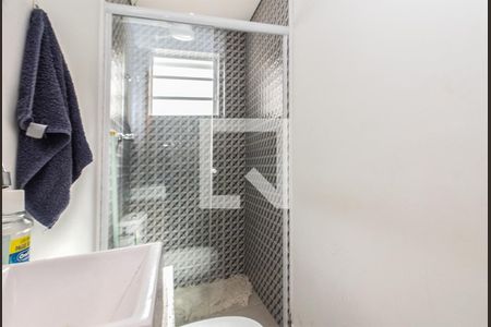 Casa à venda com 200m², 3 quartos e 2 vagas Casa à venda com 200m², 3 quartos e 2 vagasBanheiro Social