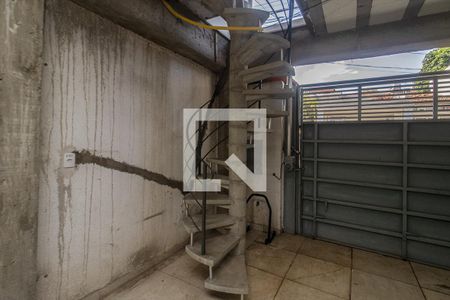 Casa à venda com 200m², 3 quartos e 2 vagas Casa à venda com 200m², 3 quartos e 2 vagasacesso para a garagem