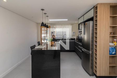 Casa à venda com 200m², 3 quartos e 2 vagas Casa à venda com 200m², 3 quartos e 2 vagascozinha