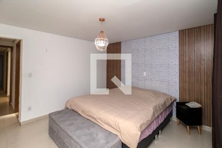 Casa à venda com 200m², 3 quartos e 2 vagas Casa à venda com 200m², 3 quartos e 2 vagassuíte