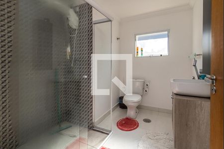 Casa à venda com 200m², 3 quartos e 2 vagas Casa à venda com 200m², 3 quartos e 2 vagasbanheiro da suíte