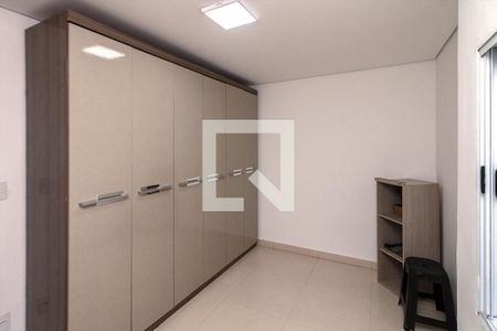 Casa à venda com 200m², 3 quartos e 2 vagas Casa à venda com 200m², 3 quartos e 2 vagasQuarto 2