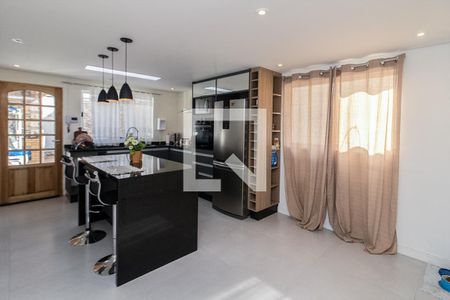 Casa à venda com 200m², 3 quartos e 2 vagas Casa à venda com 200m², 3 quartos e 2 vagascozinha