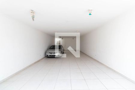Casa para alugar com 180m², 3 quartos e 8 vagasGaragem
