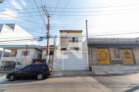 Casa para alugar com 180m², 3 quartos e 8 vagasFachada