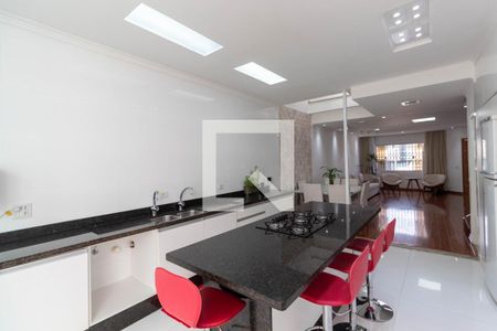 Casa para alugar com 180m², 3 quartos e 8 vagasCozinha