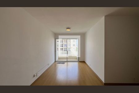 Sala de apartamento à venda com 3 quartos, 70m² em Vila Madalena, São Paulo