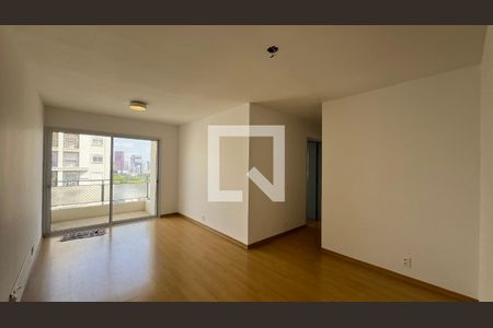 Sala de apartamento à venda com 3 quartos, 70m² em Vila Madalena, São Paulo