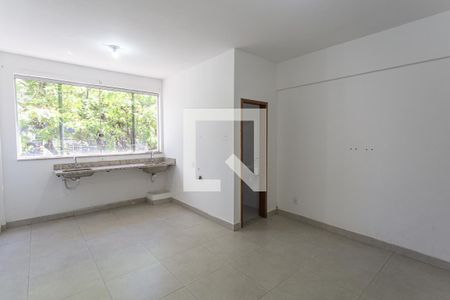 Sala de apartamento para alugar com 1 quarto, 25m² em Barro Preto, Belo Horizonte