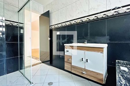 Casa para alugar com 180m², 3 quartos e 2 vagasBanheiro da Suíte