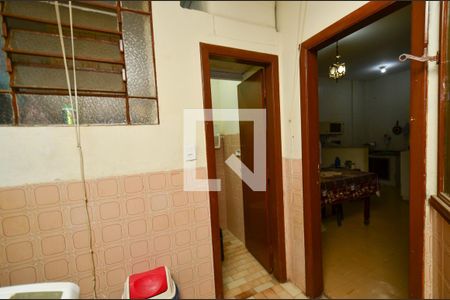 Apartamento à venda com 111m², 2 quartos e sem vagaArea serviço